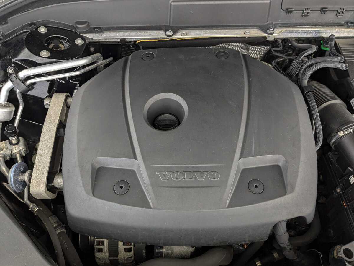Купить Volvo XC60 с пробегом. Фото: #8