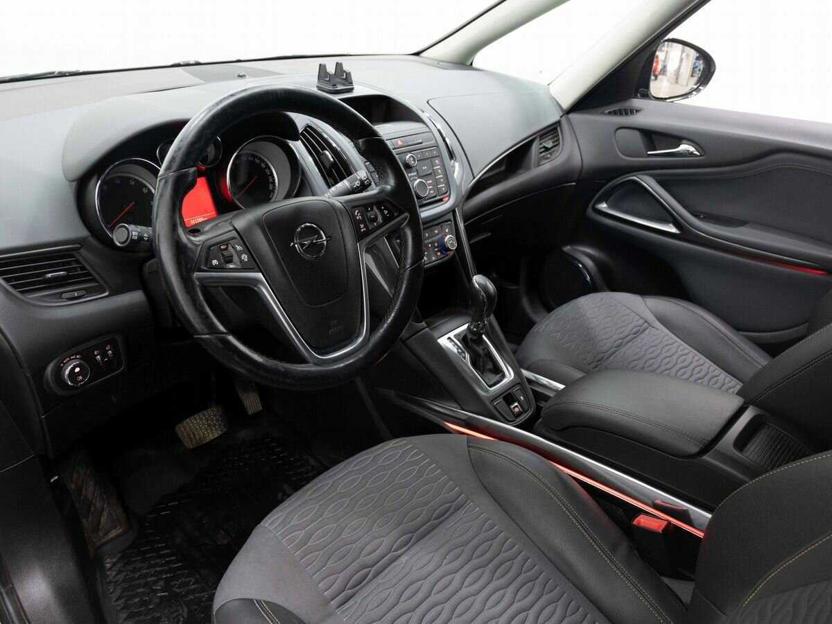 Купить Opel Zafira с пробегом. Фото: #6