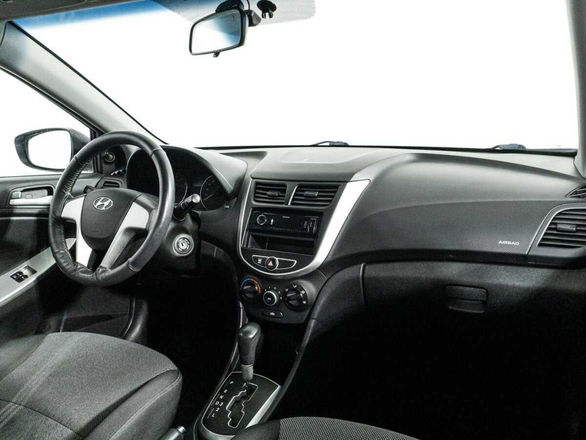 Купить Hyundai Solaris с пробегом. Фото: #8