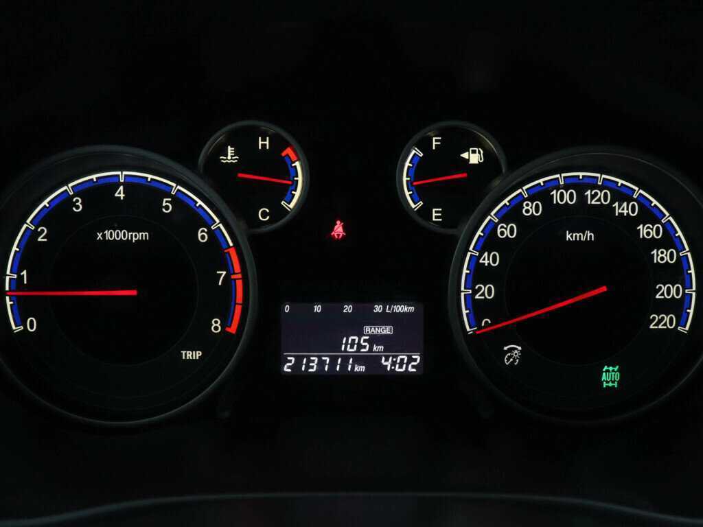 Купить Suzuki SX4 с пробегом. Фото: #10