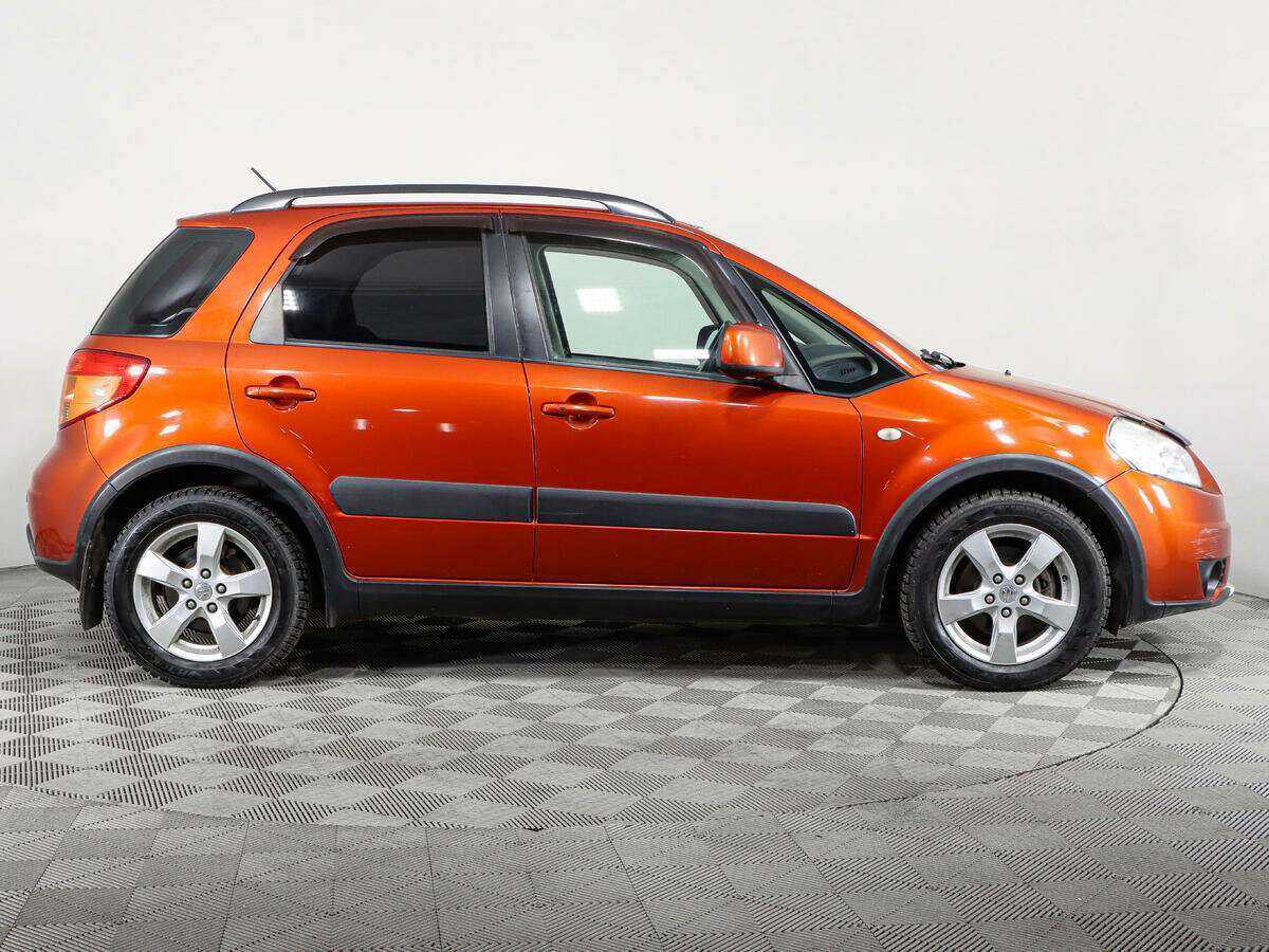 Купить Suzuki SX4 с пробегом. Фото: #3