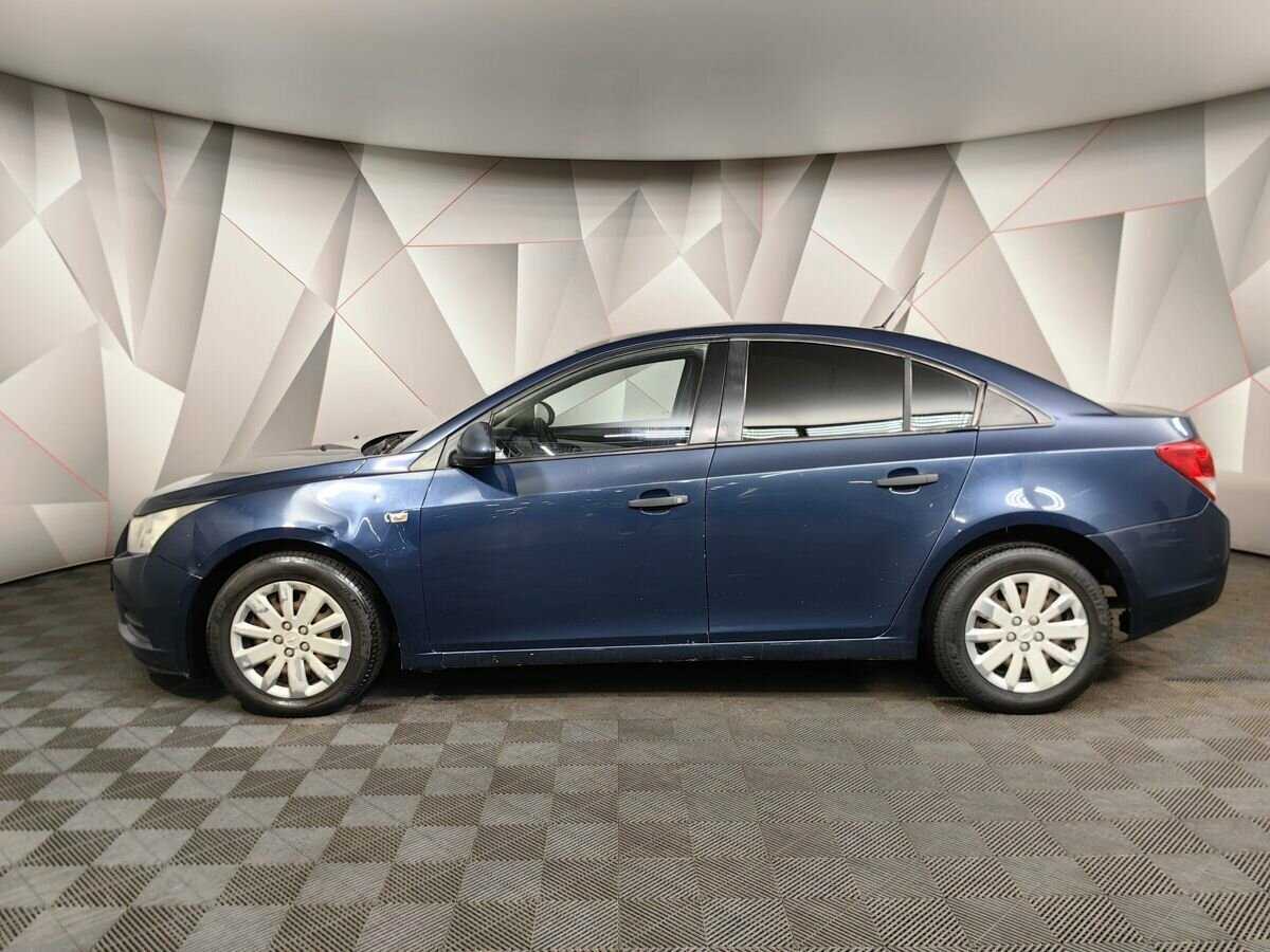 Купить Chevrolet Cruze с пробегом. Фото: #4