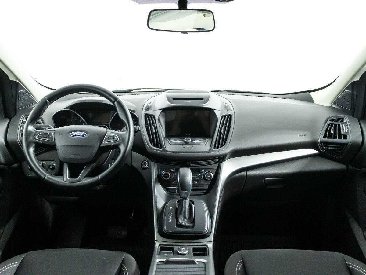 Купить Ford Kuga с пробегом. Фото: #12