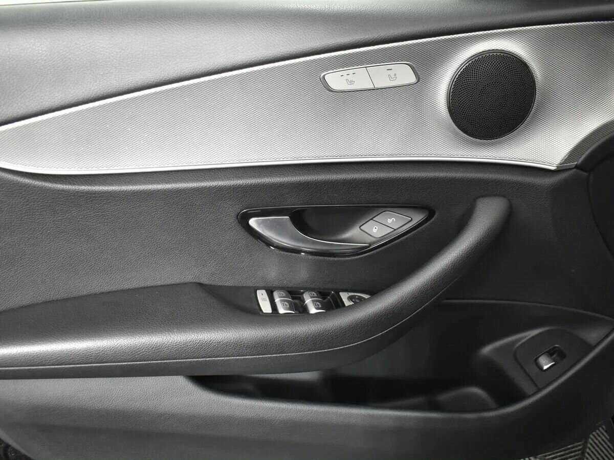 Купить Mercedes-Benz E-Класс с пробегом. Фото: #16