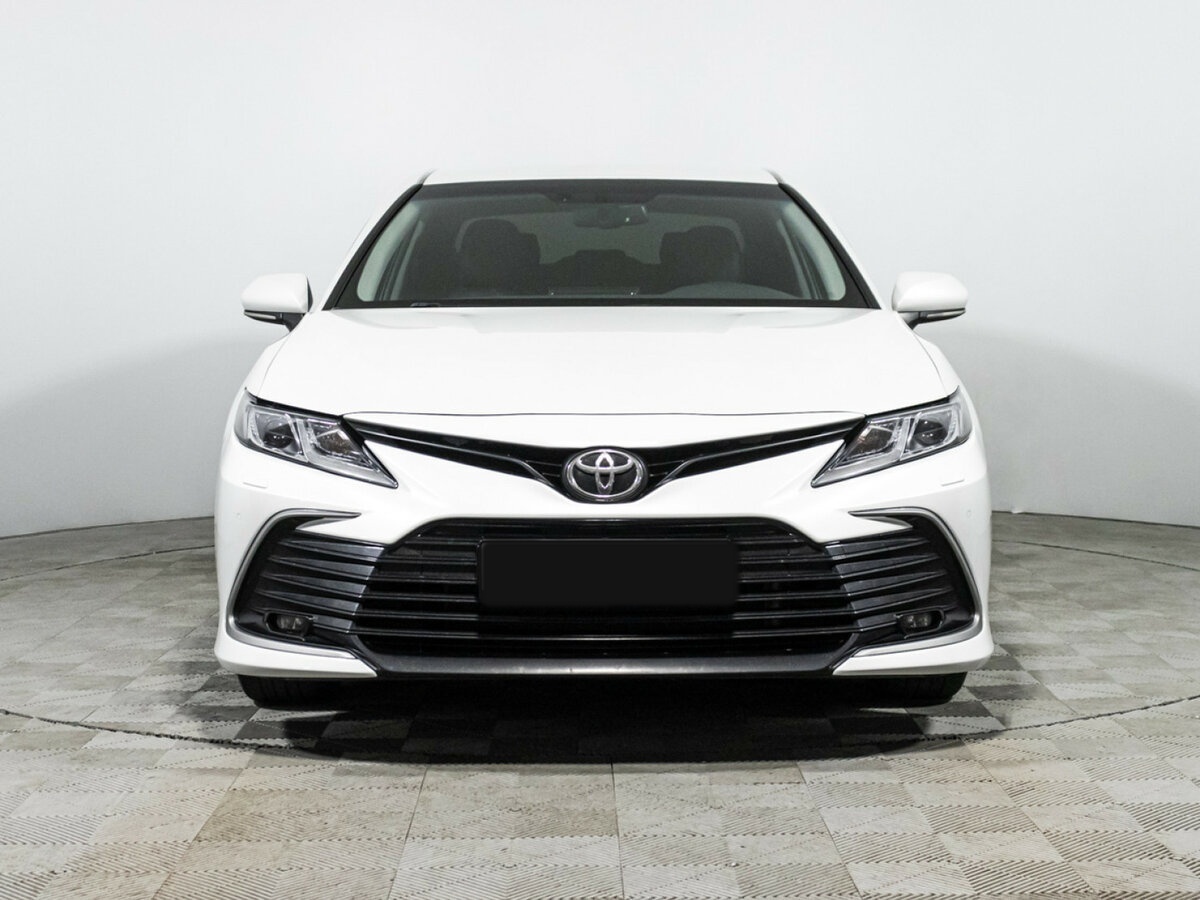 Купить Toyota Camry с пробегом. Фото: #1