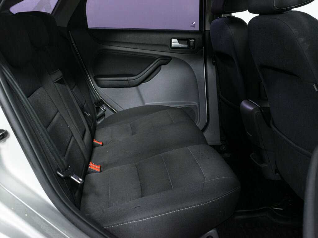 Купить Ford Focus с пробегом. Фото: #8