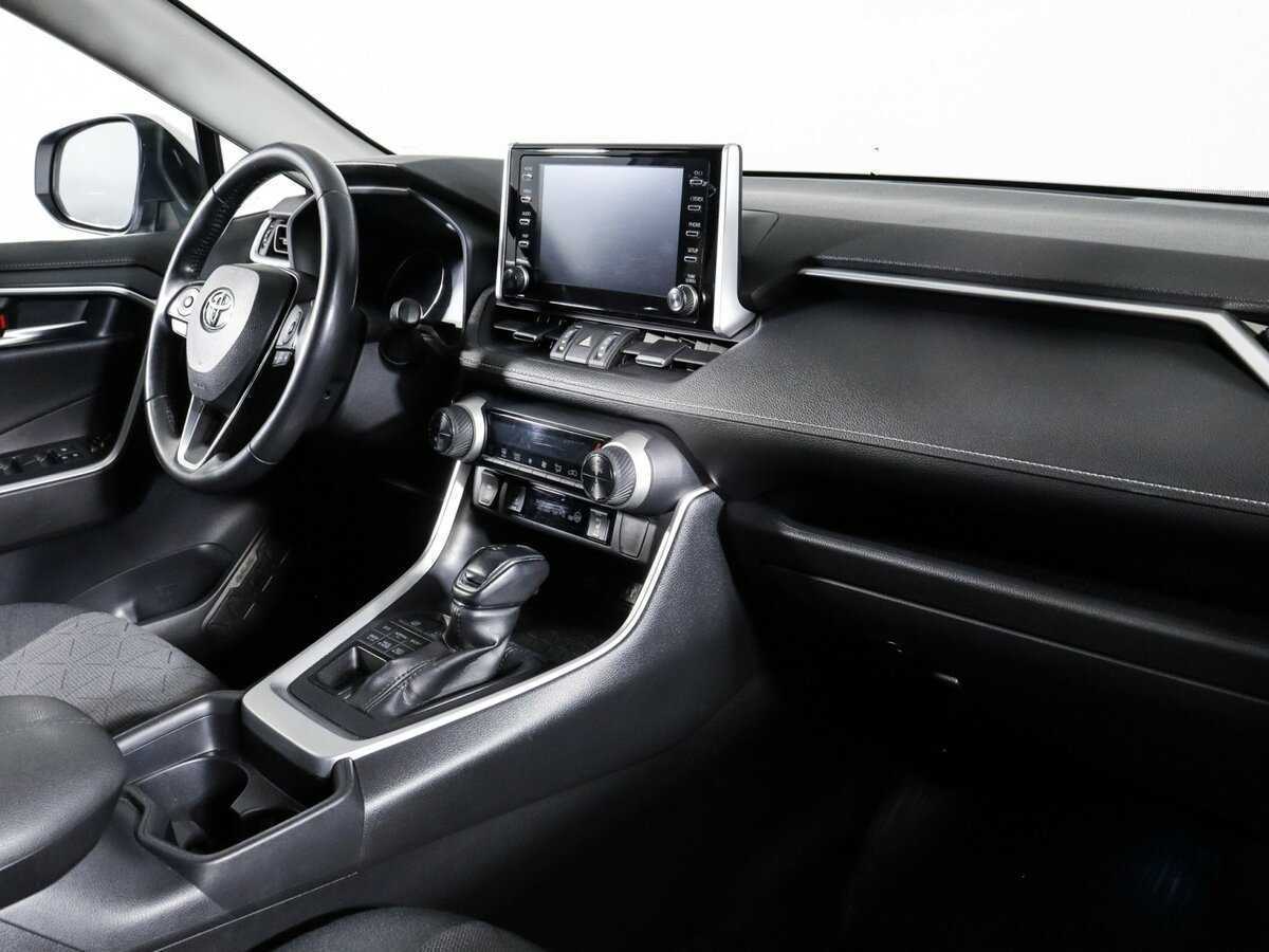 Купить Toyota RAV4 с пробегом. Фото: #8