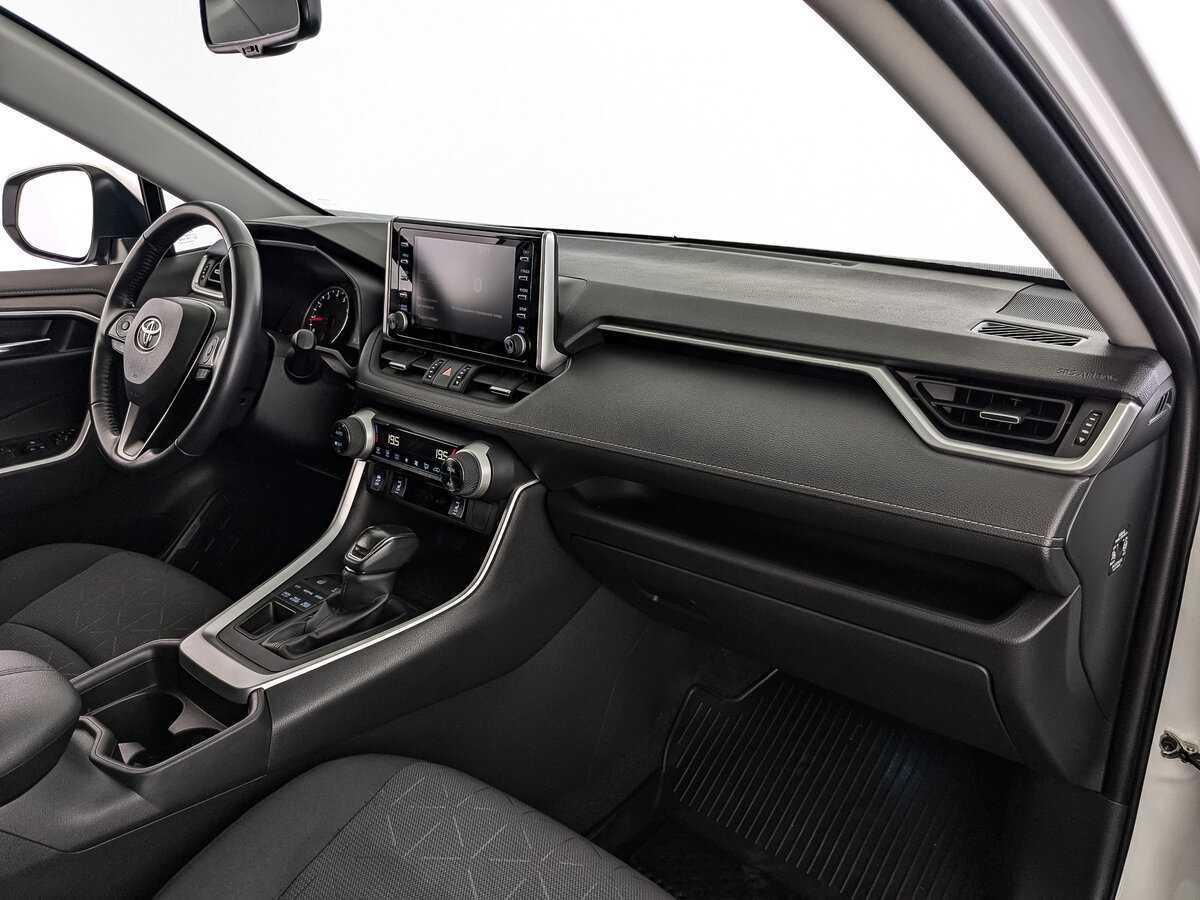 Купить Toyota RAV4 с пробегом. Фото: #8