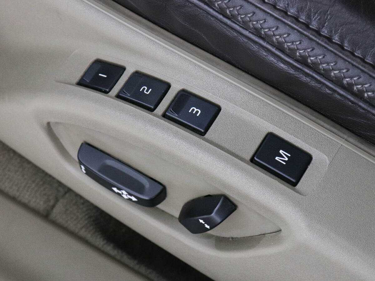 Купить Volvo XC70 с пробегом. Фото: #12