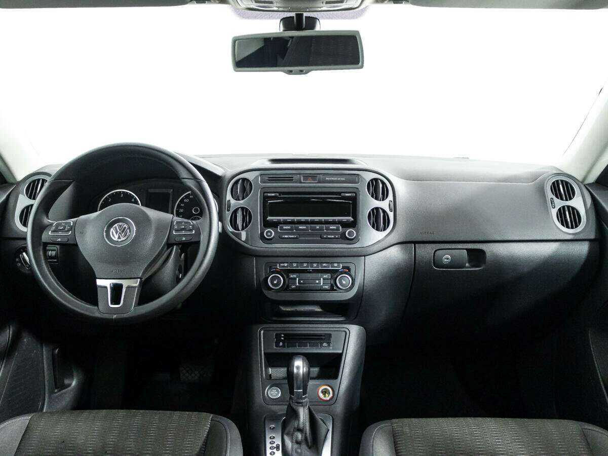 Купить Volkswagen Tiguan с пробегом. Фото: #12