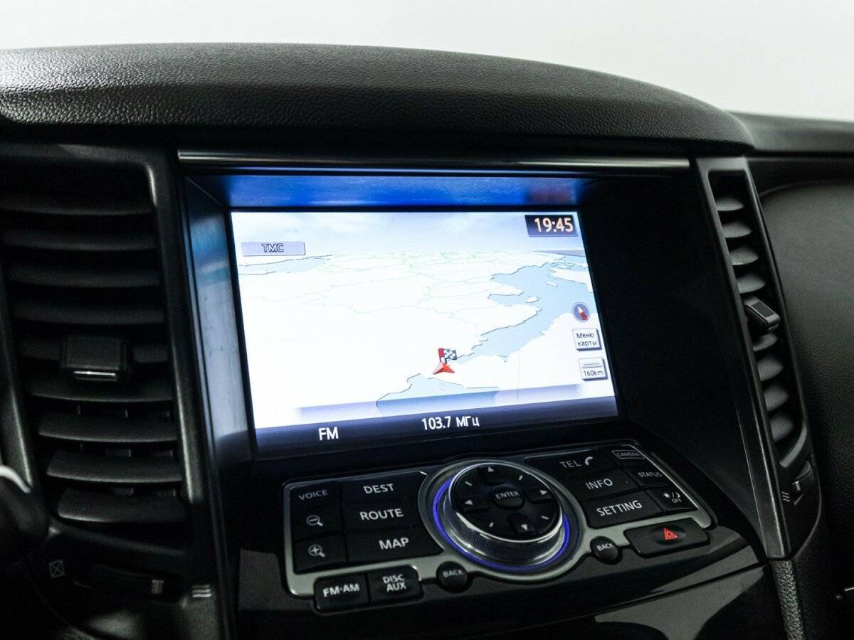 Купить Infiniti QX70 с пробегом. Фото: #20