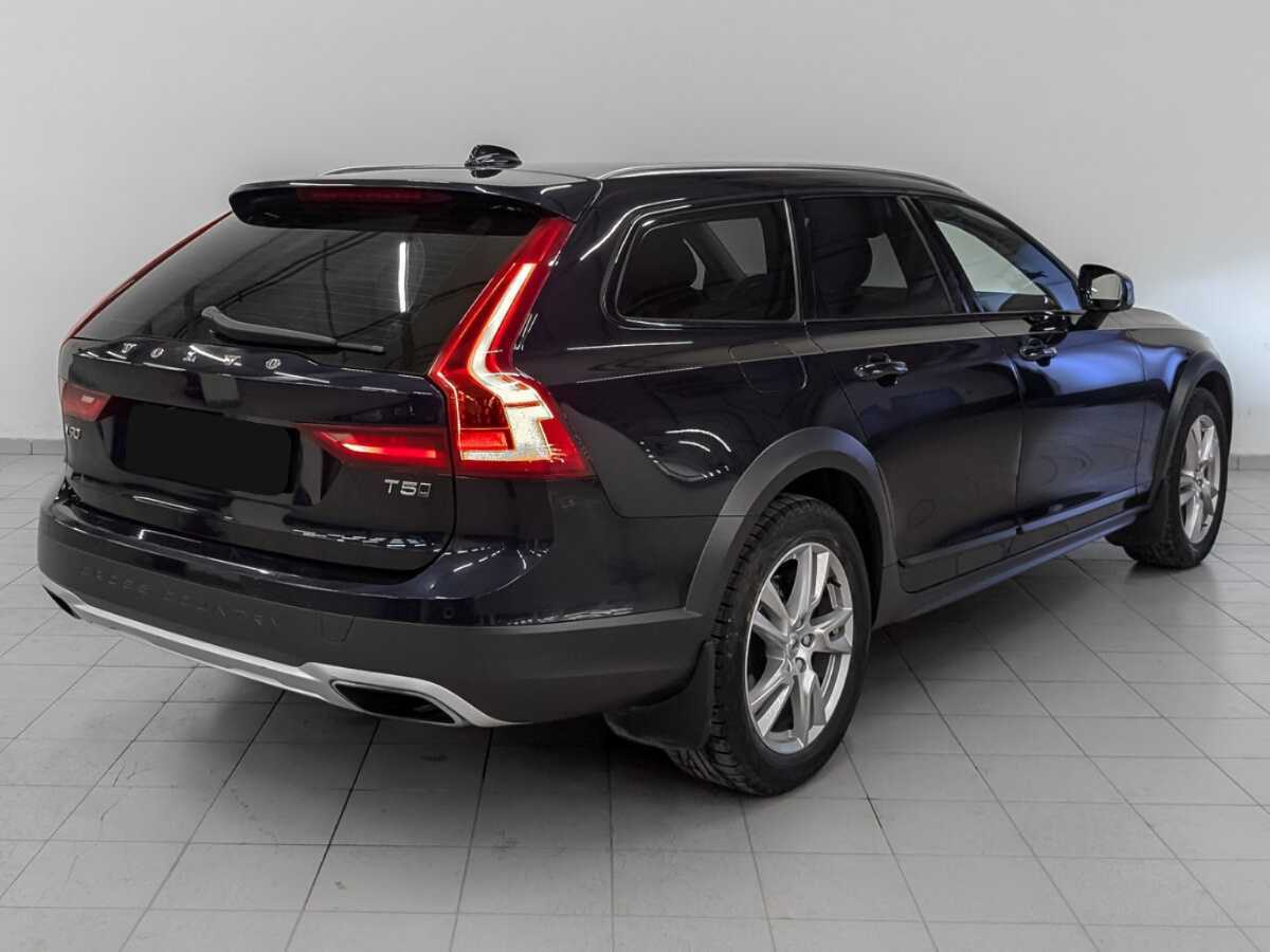 Купить Volvo V90 Cross Country с пробегом. Фото: #4