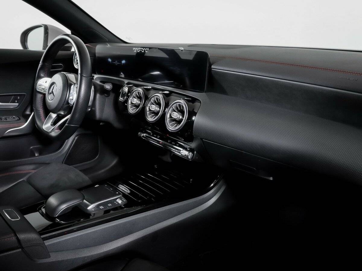 Купить Mercedes-Benz CLA с пробегом. Фото: #8