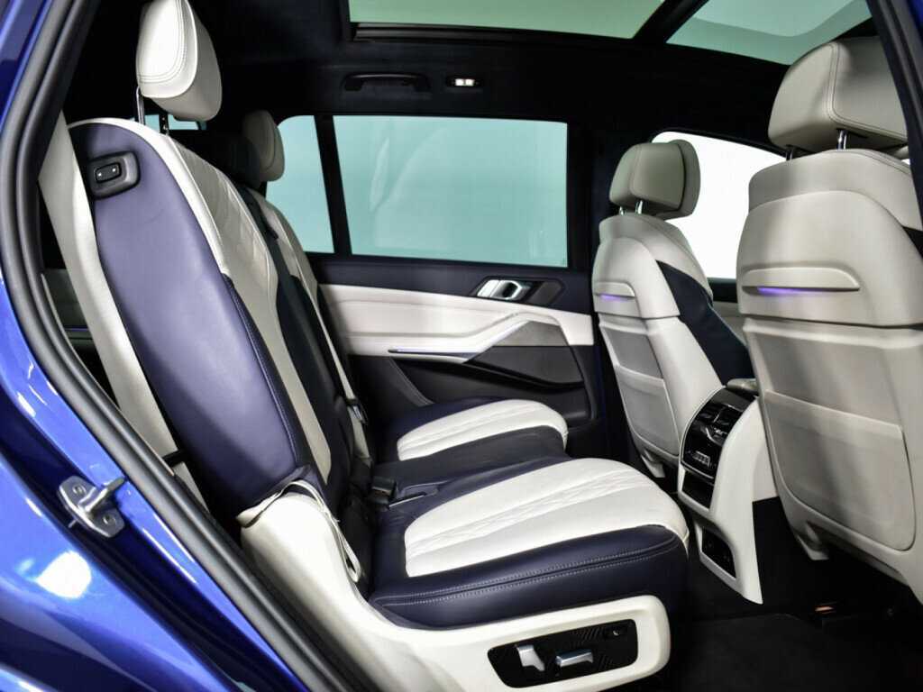 Купить BMW X7 с пробегом. Фото: #9