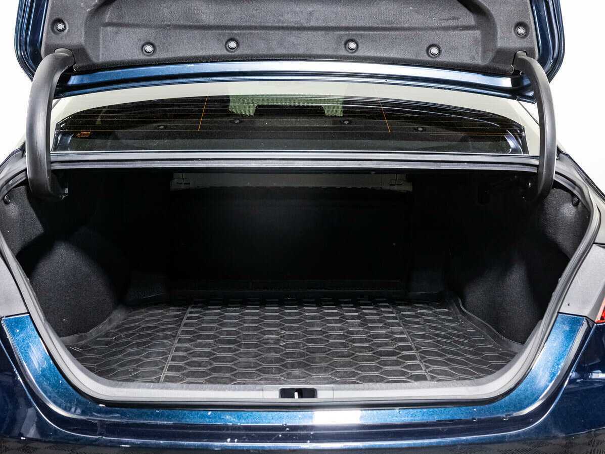 Купить Toyota Camry с пробегом. Фото: #20