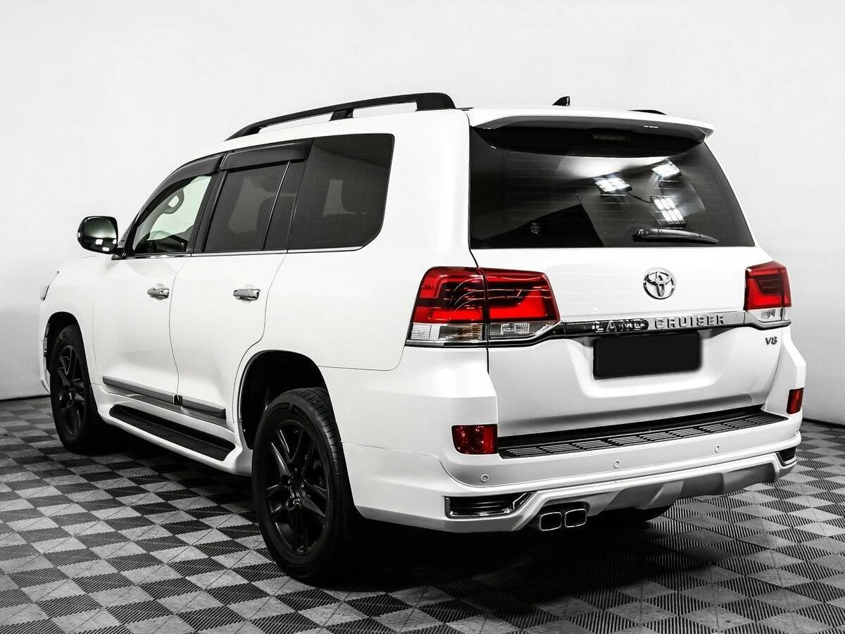 Купить Toyota Land Cruiser с пробегом. Фото: #6
