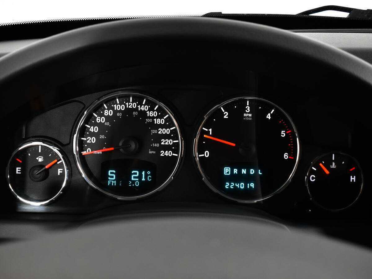 Купить Jeep Cherokee с пробегом. Фото: #10