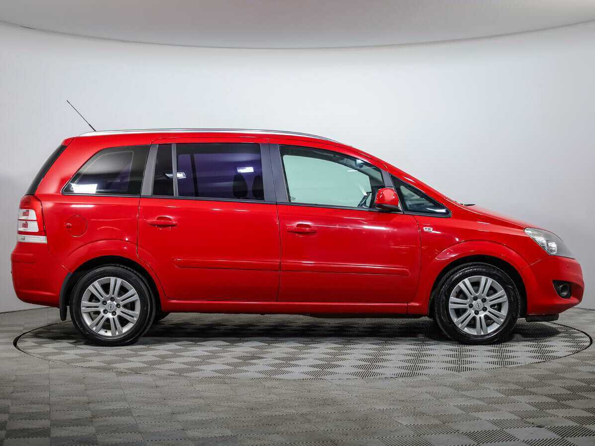 Купить Opel Zafira с пробегом. Фото: #2