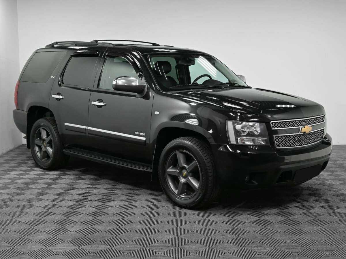 Купить Chevrolet Tahoe с пробегом. Фото: #2