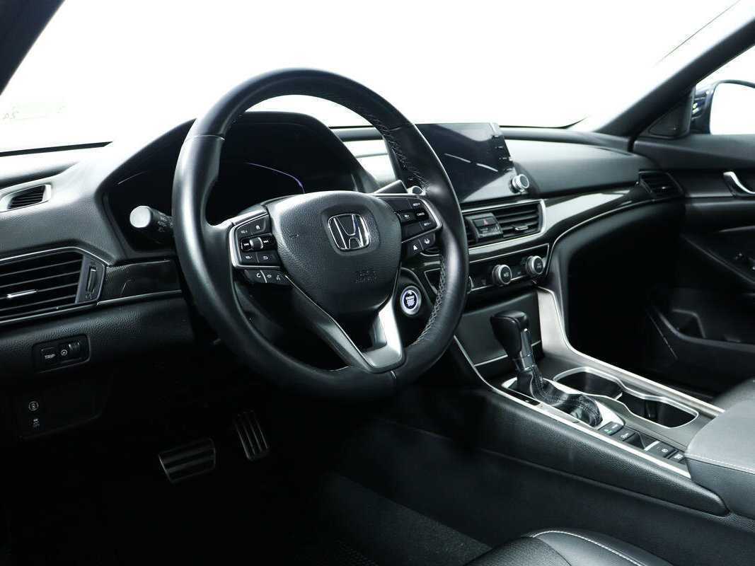 Купить Honda Accord с пробегом. Фото: #12
