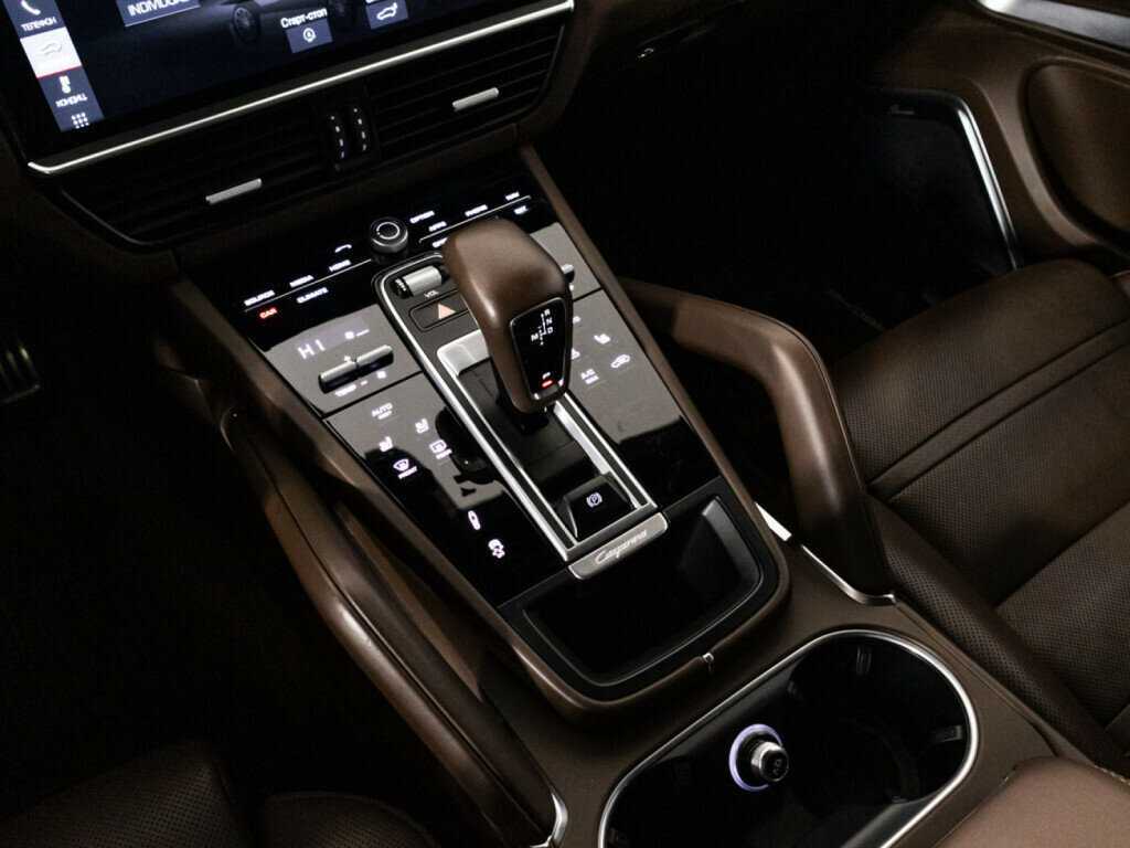 Купить Porsche Cayenne с пробегом. Фото: #22