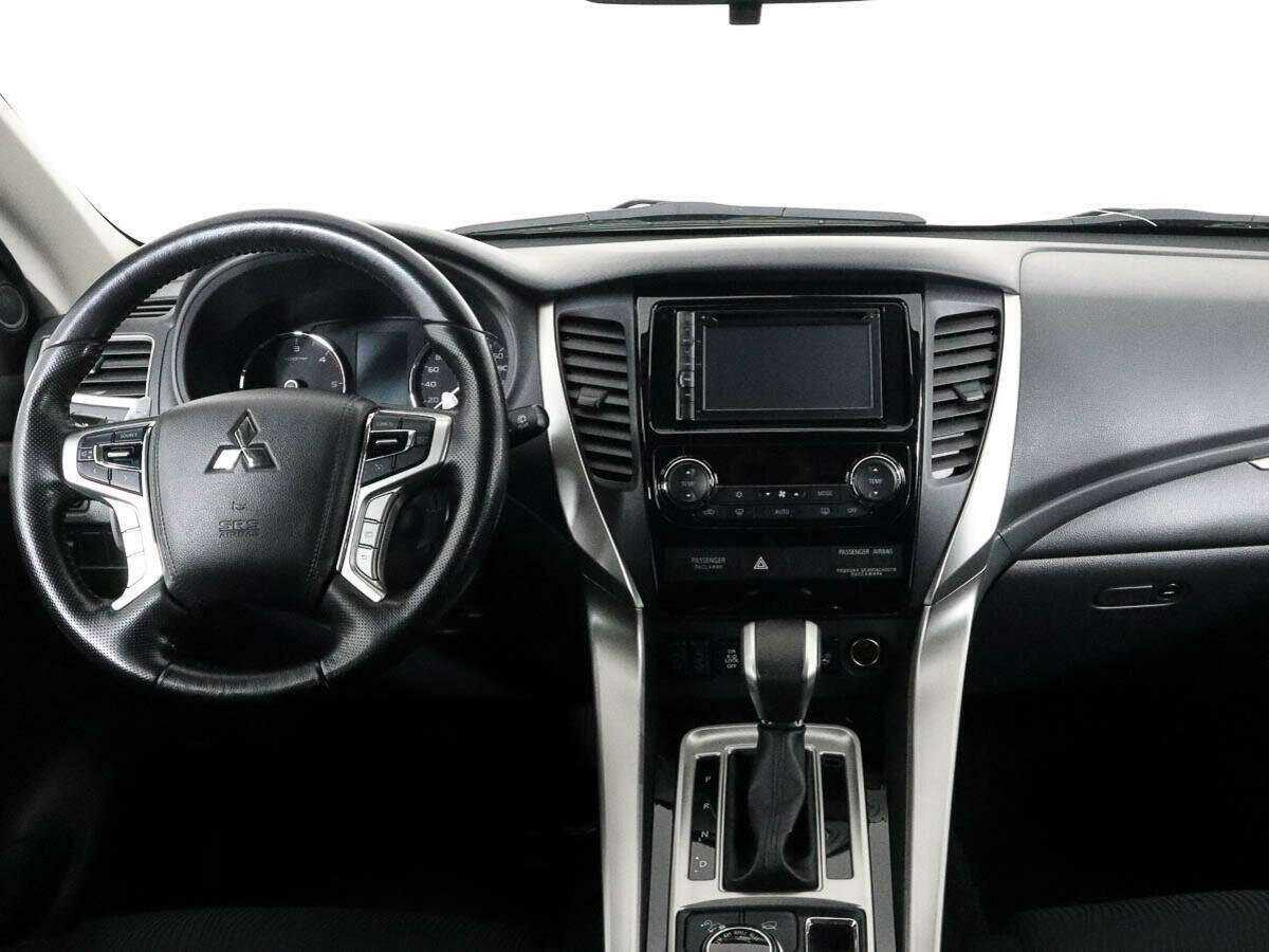 Купить Mitsubishi Pajero Sport с пробегом. Фото: #9