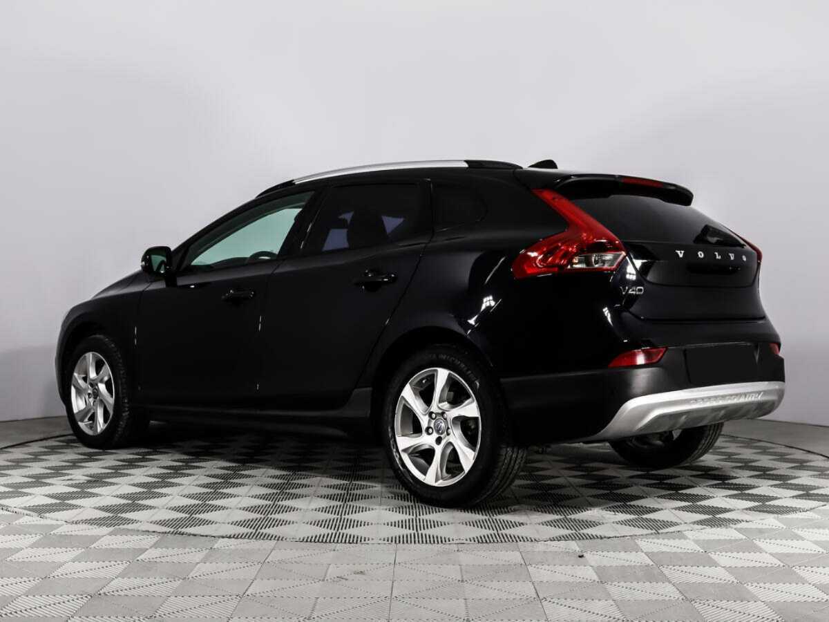 Купить Volvo V40 Cross Country с пробегом. Фото: #6