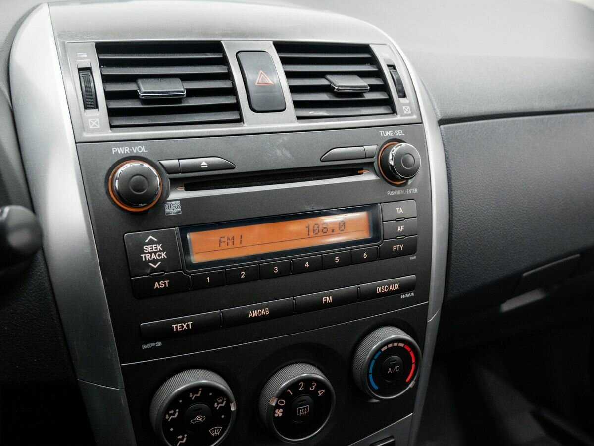 Купить Toyota Corolla с пробегом. Фото: #19