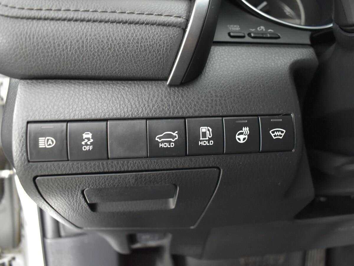 Купить Toyota Camry с пробегом. Фото: #15