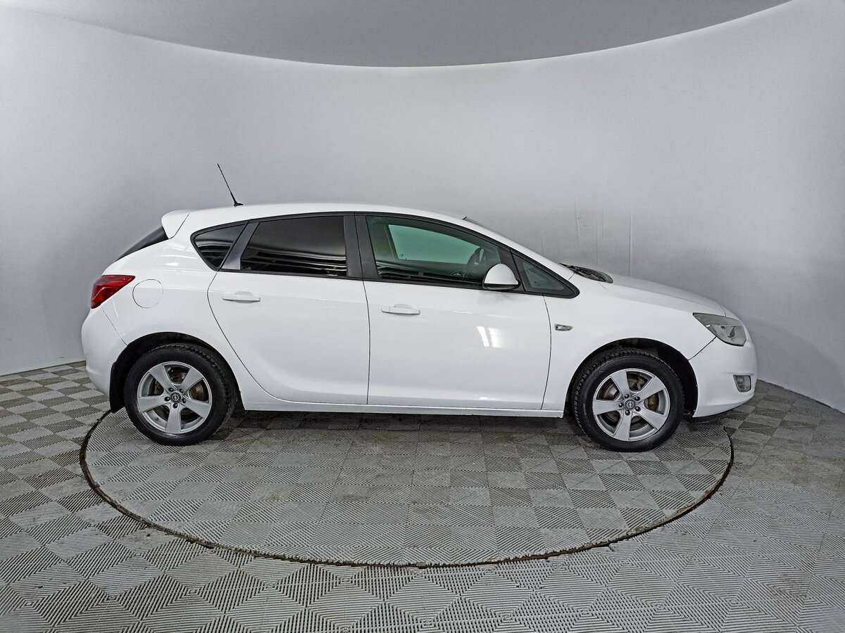 Купить Opel Astra с пробегом. Фото: #3