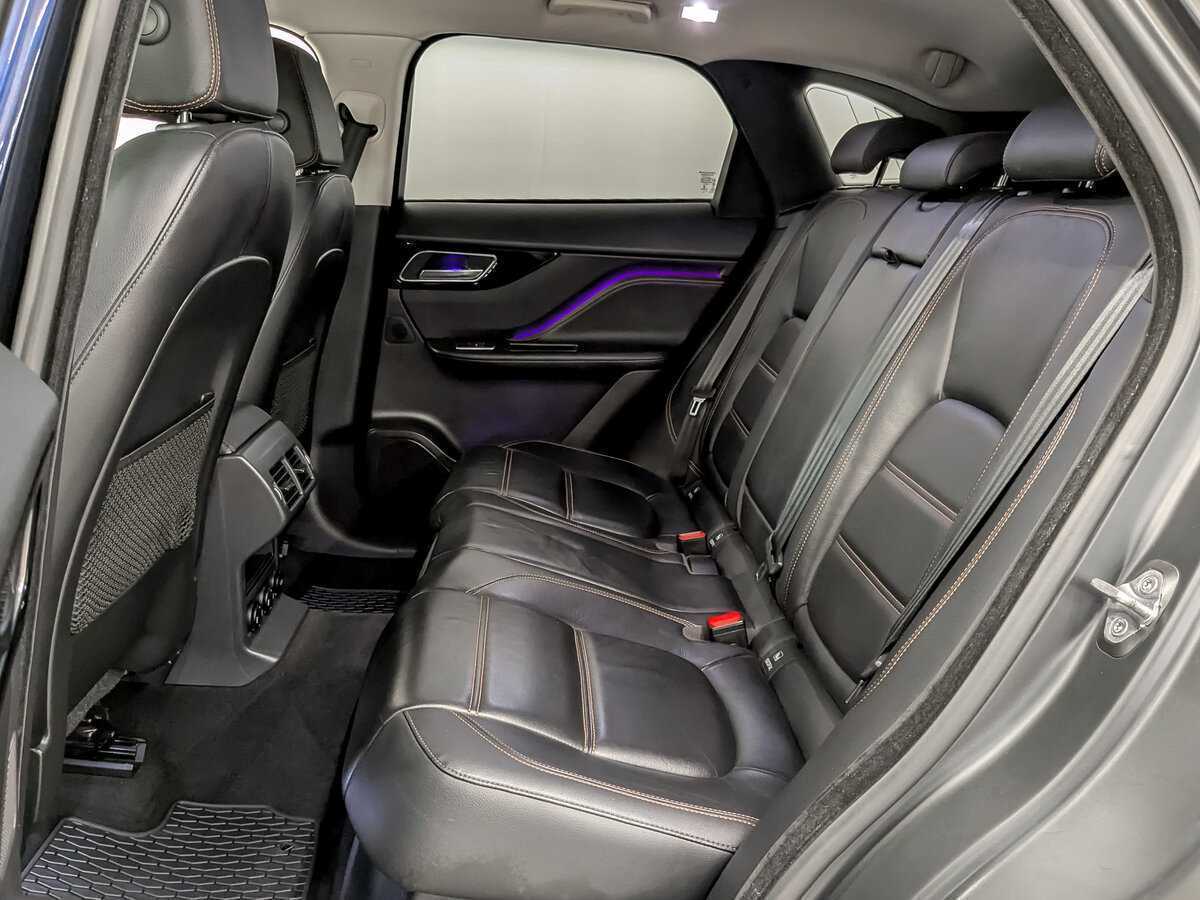 Купить Jaguar F-Pace с пробегом. Фото: #11