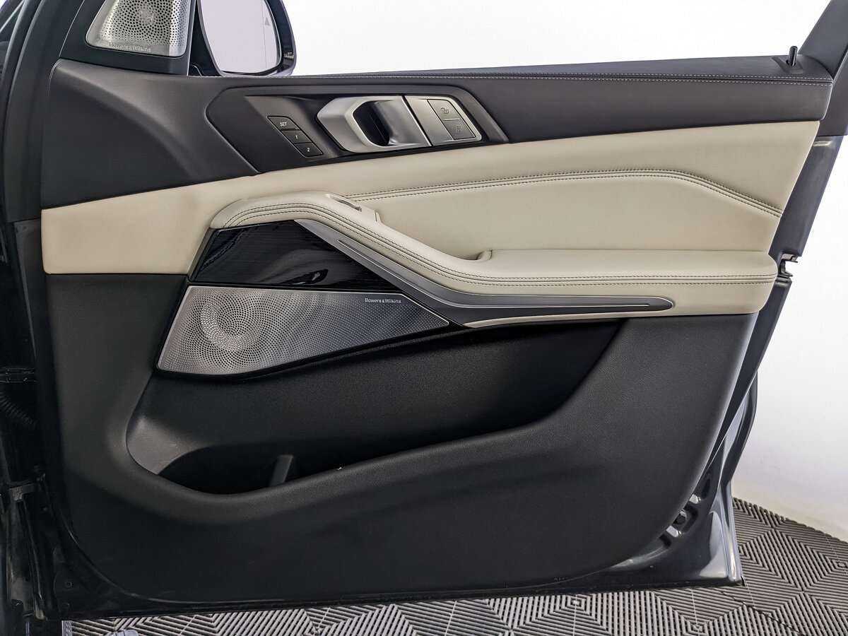 Купить BMW X7 с пробегом. Фото: #16