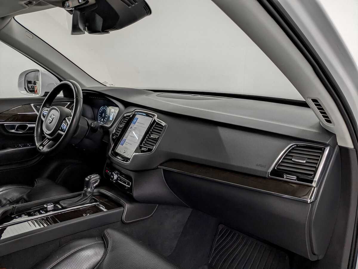 Купить Volvo XC90 с пробегом. Фото: #10