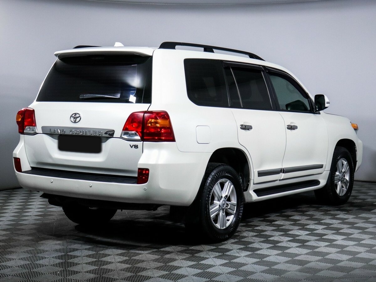 Купить Toyota Land Cruiser с пробегом. Фото: #4