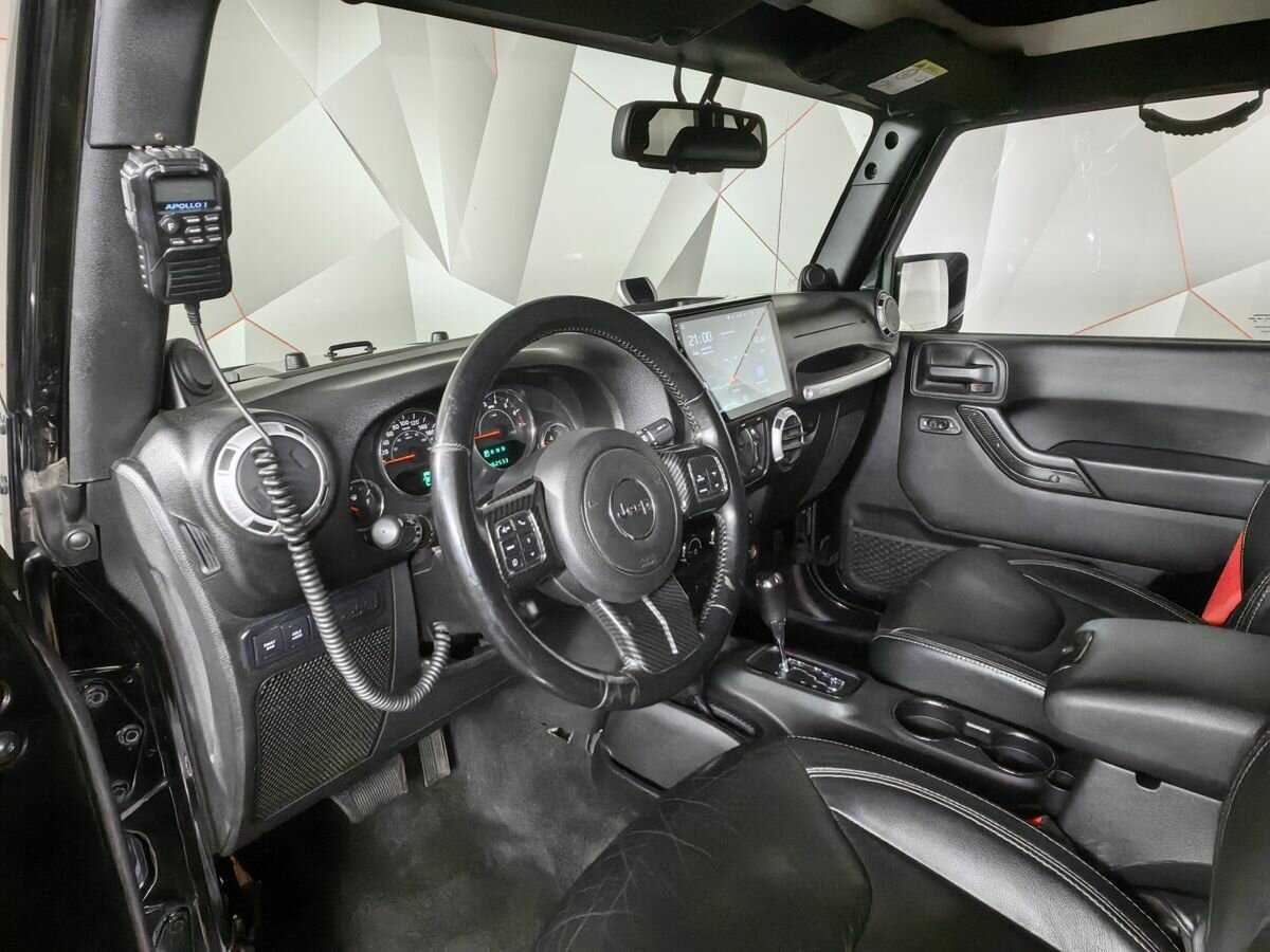 Купить Jeep Wrangler с пробегом. Фото: #13