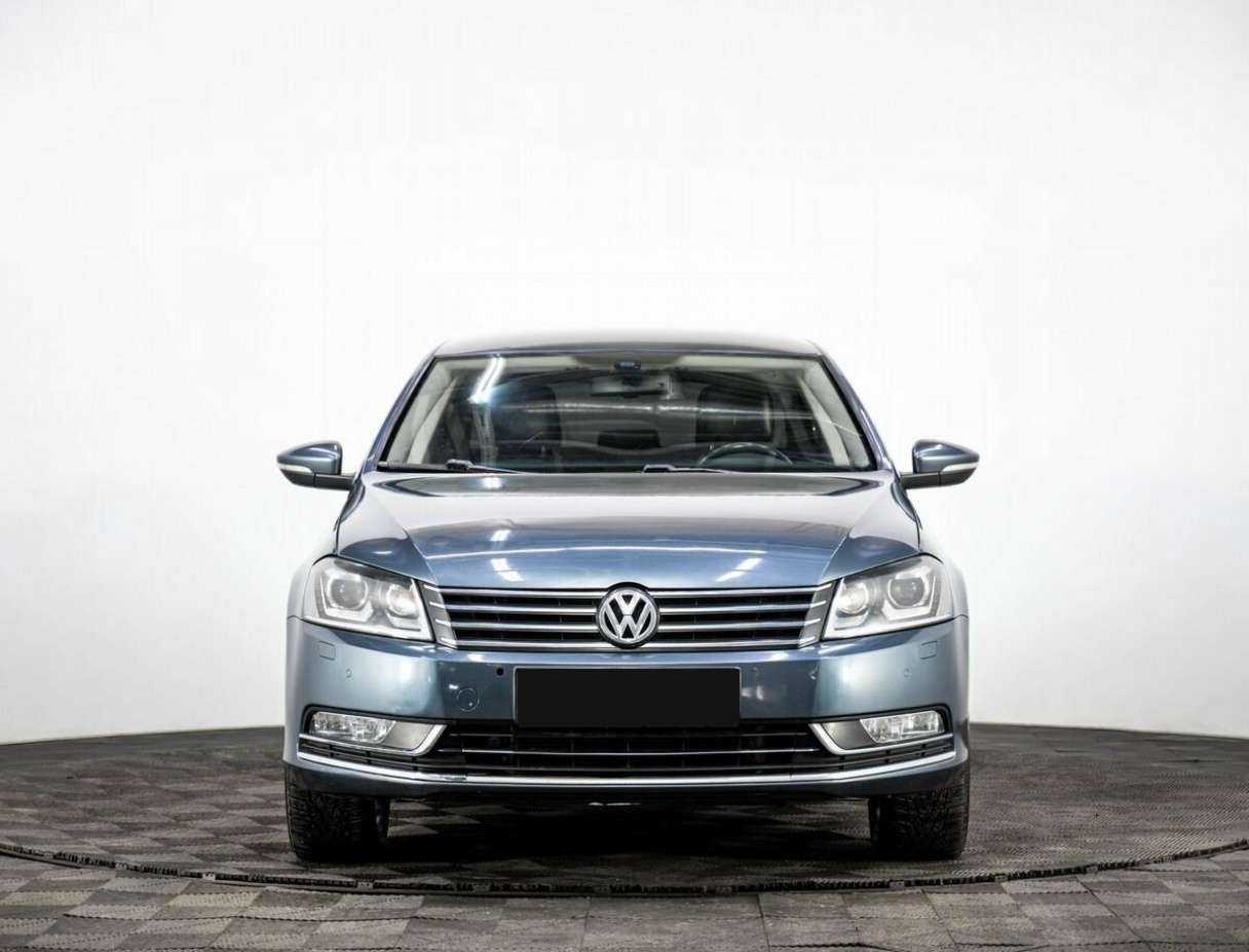 Купить Volkswagen Passat с пробегом. Фото: #1