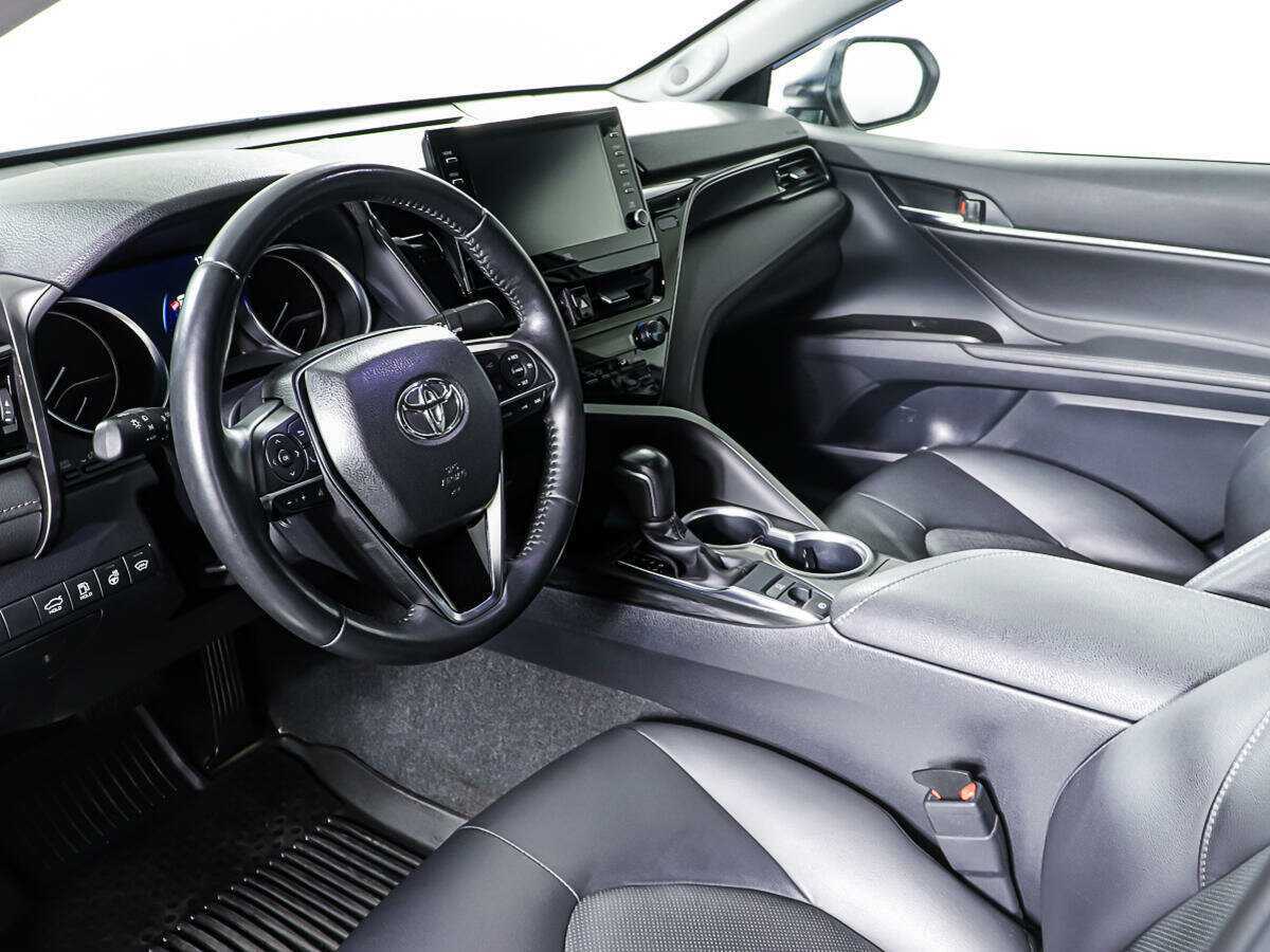 Купить Toyota Camry с пробегом. Фото: #12
