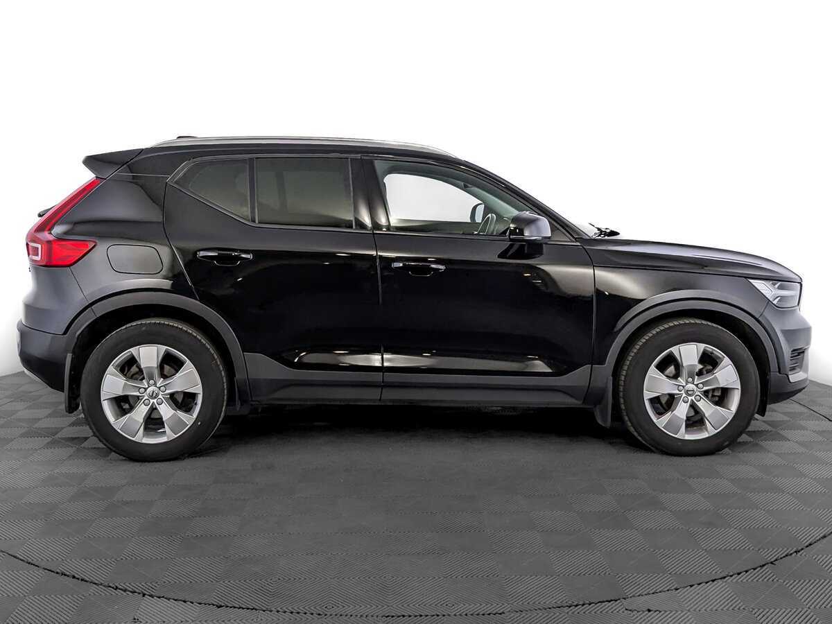 Купить Volvo XC40 с пробегом. Фото: #3