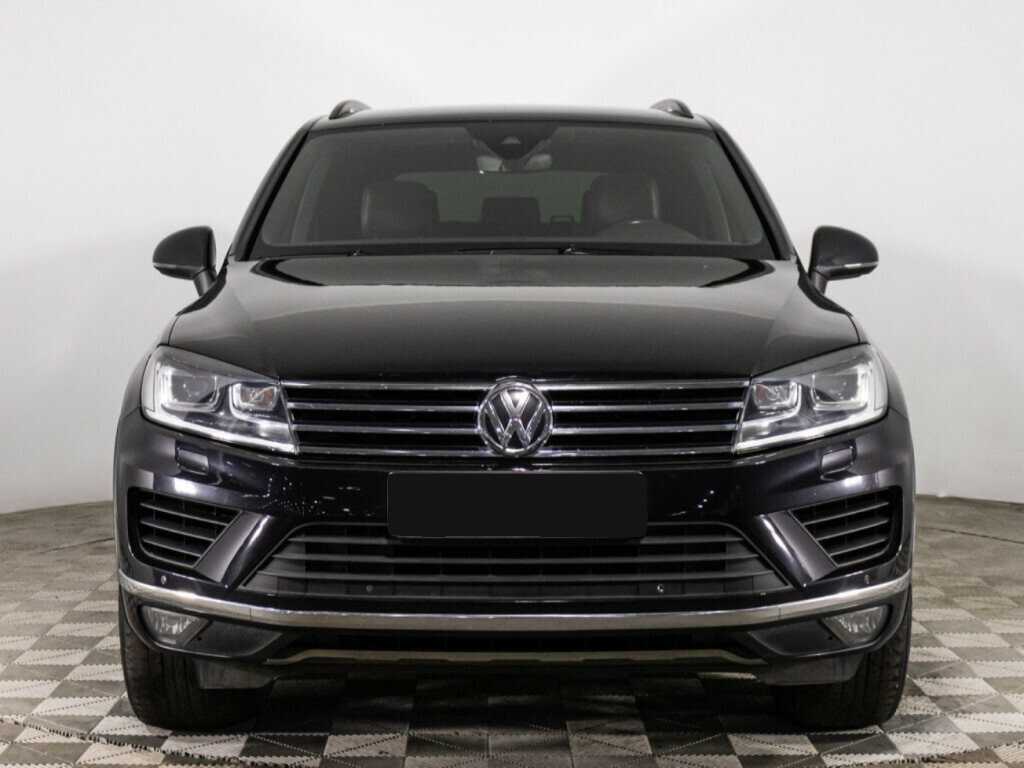 Купить Volkswagen Touareg с пробегом. Фото: #1