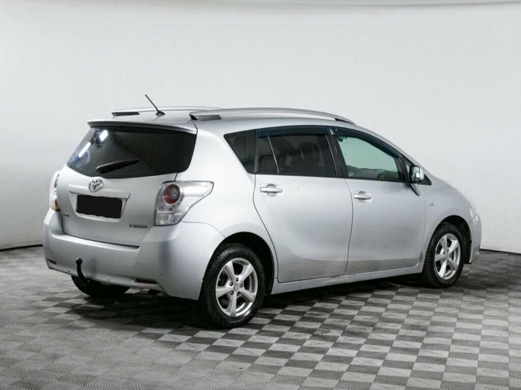 Купить Toyota Verso с пробегом. Фото: #3