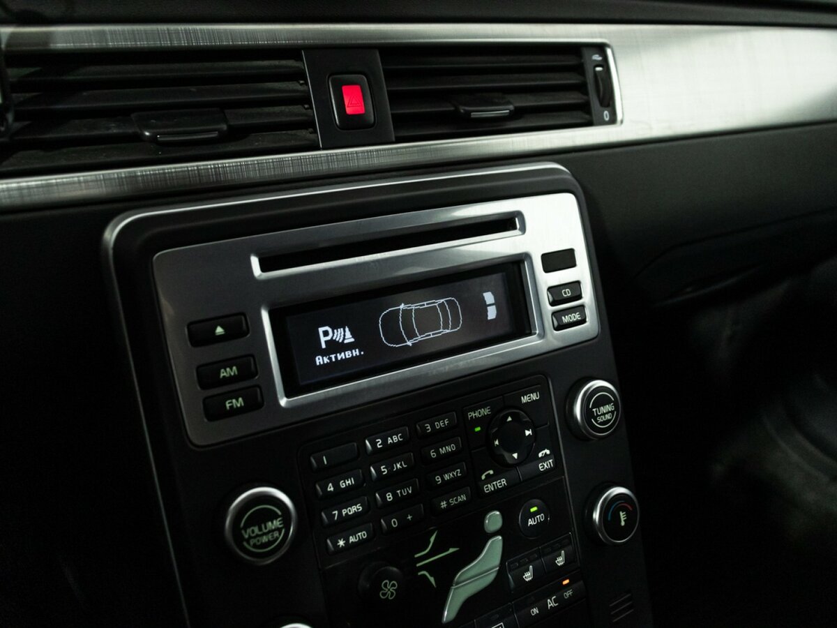 Купить Volvo XC70 с пробегом. Фото: #13