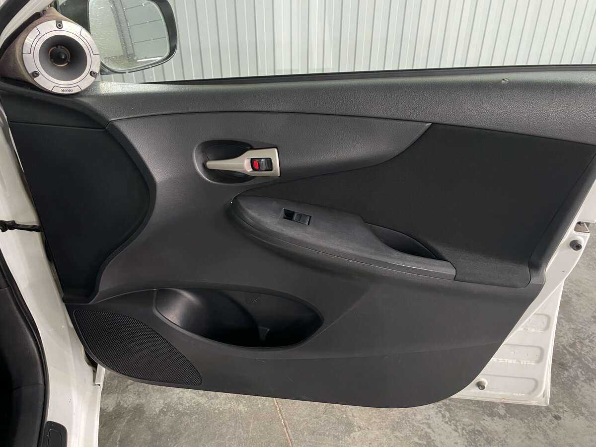 Купить Toyota Corolla с пробегом. Фото: #18