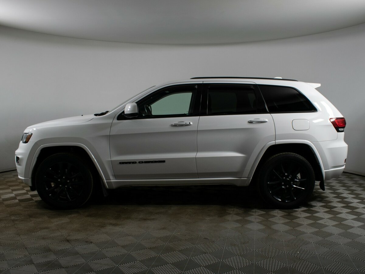 Купить Jeep Grand Cherokee с пробегом. Фото: #7