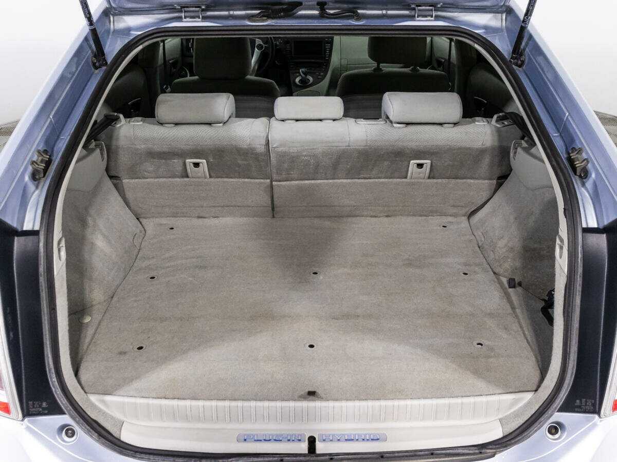 Купить Toyota Prius с пробегом. Фото: #14