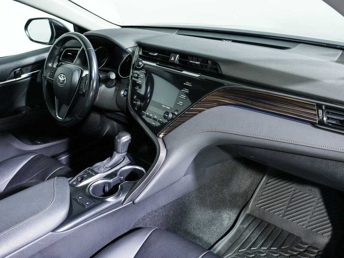 Купить Toyota Camry с пробегом. Фото: #6
