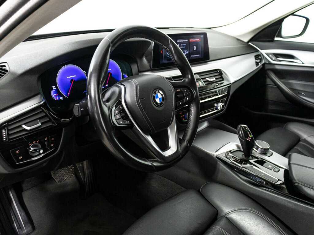 Купить BMW 5 серии с пробегом. Фото: #10