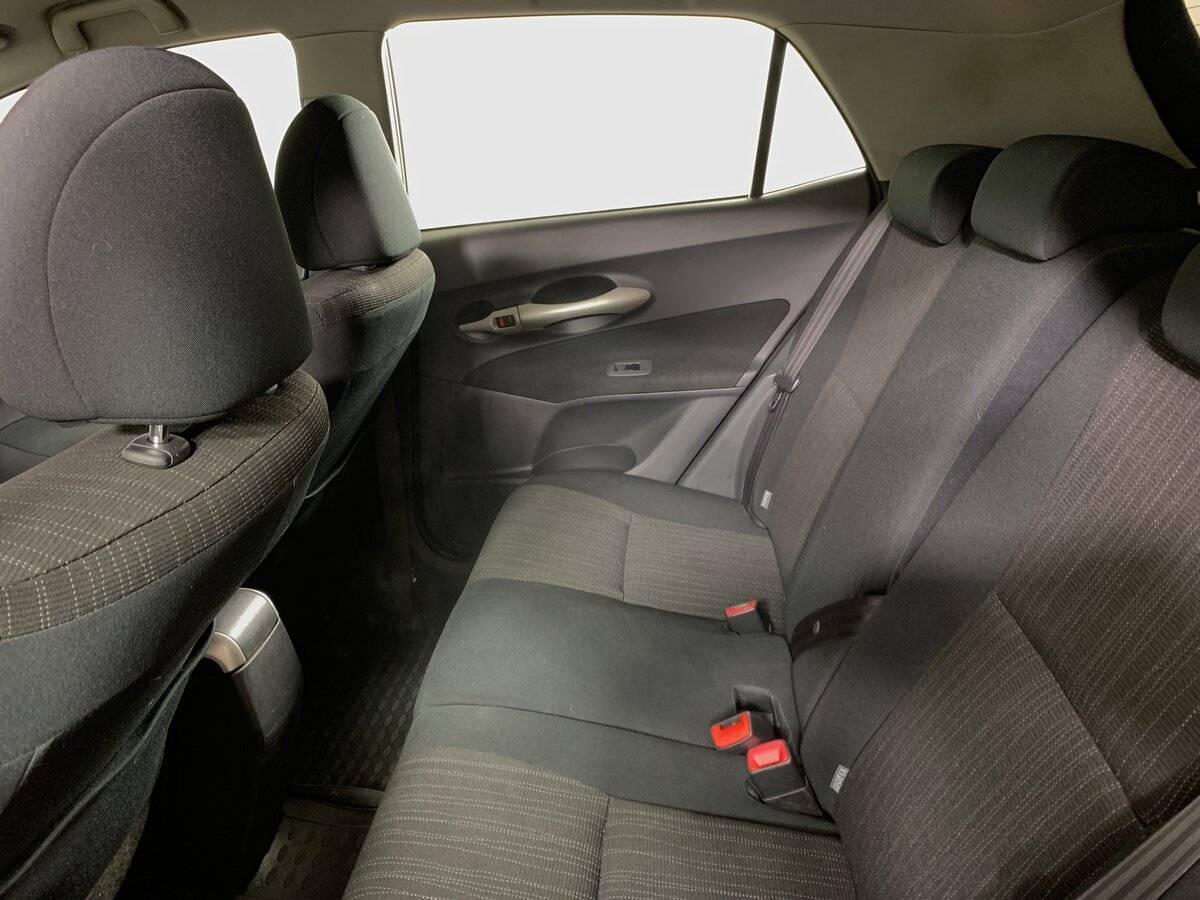 Купить Toyota Auris с пробегом. Фото: #17