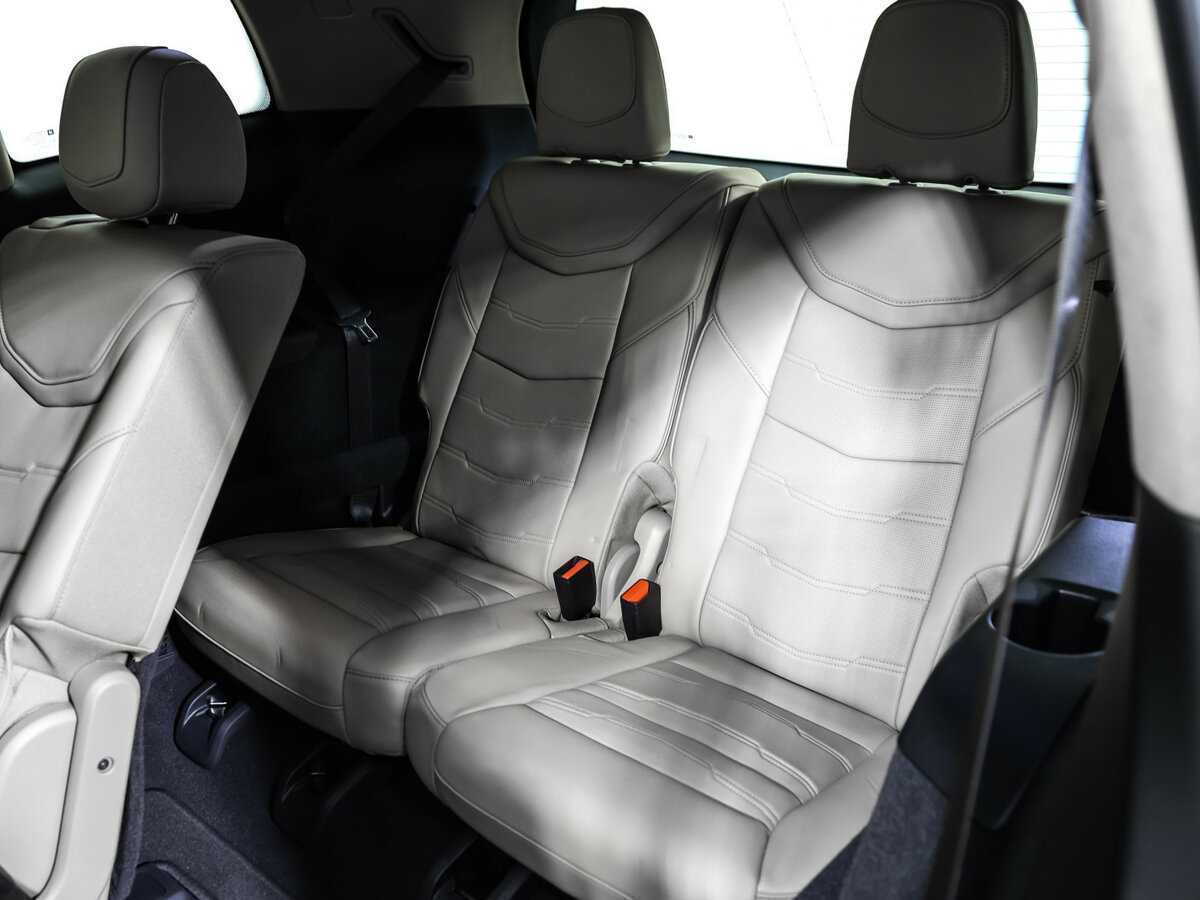 Купить Cadillac XT6 с пробегом. Фото: #14