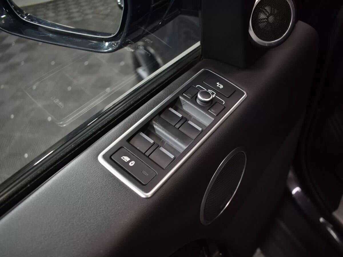 Купить Land Rover Range Rover с пробегом. Фото: #12