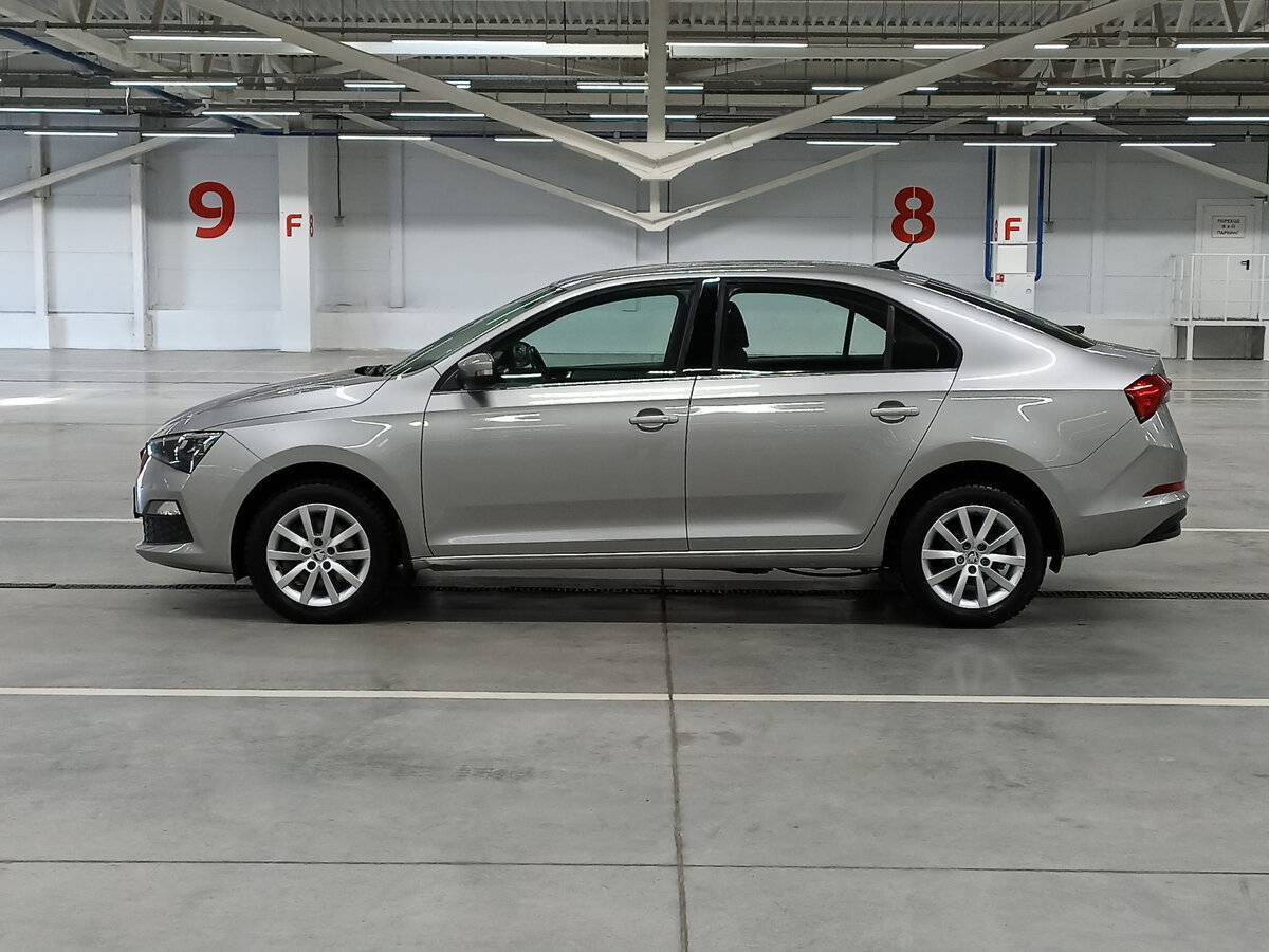 Купить Skoda Rapid с пробегом. Фото: #7